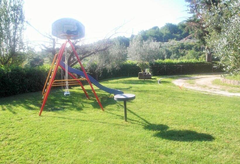 בית מלון כפרי Agriturismo Casal Grande