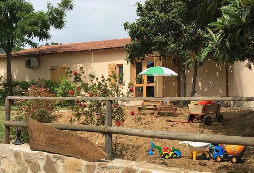 فندق Agriturismo Poggio Tondo