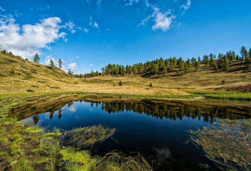 בית מלון כפרי Aurai