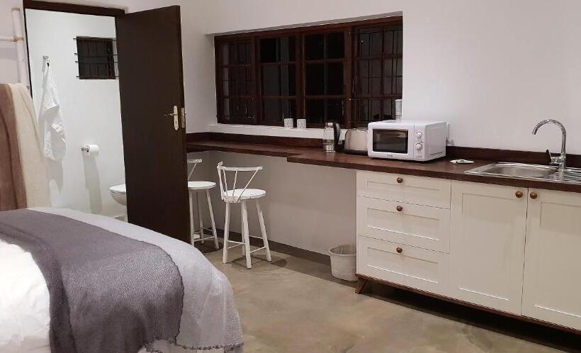 فندق Berg N Dal Heritage Farm