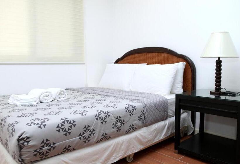 호텔 Centtro Residences