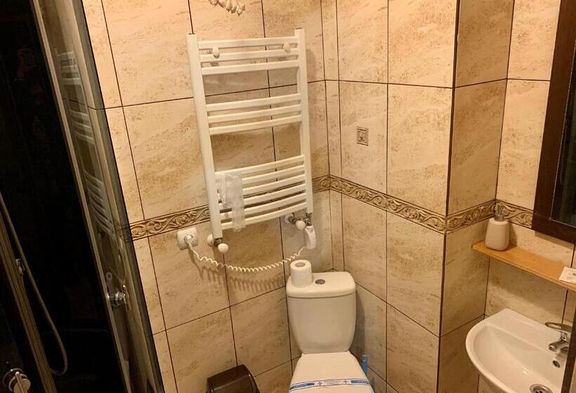 هتل Chalet Vedmezhe