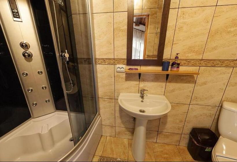 هتل Chalet Vedmezhe