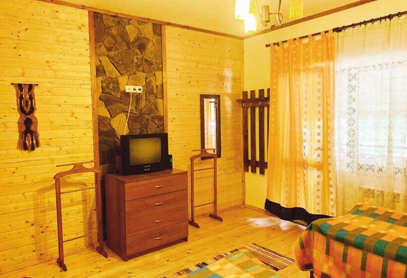 هتل Chalet Vedmezhe