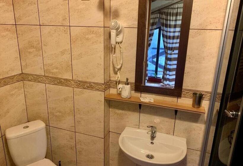 هتل Chalet Vedmezhe