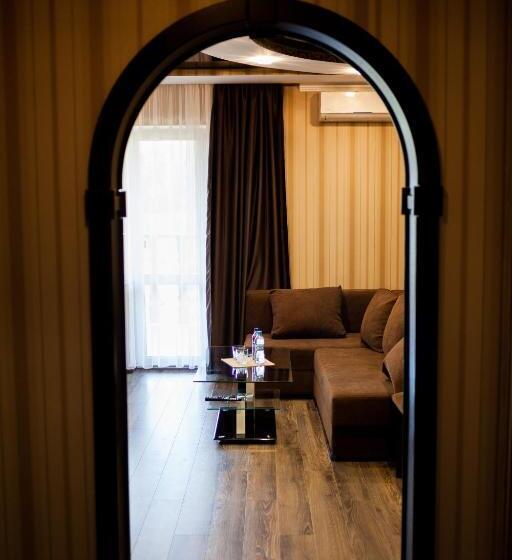 בית מלון כפרי Charivne Ozero