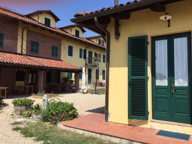 בית מלון כפרי Crotin 1897