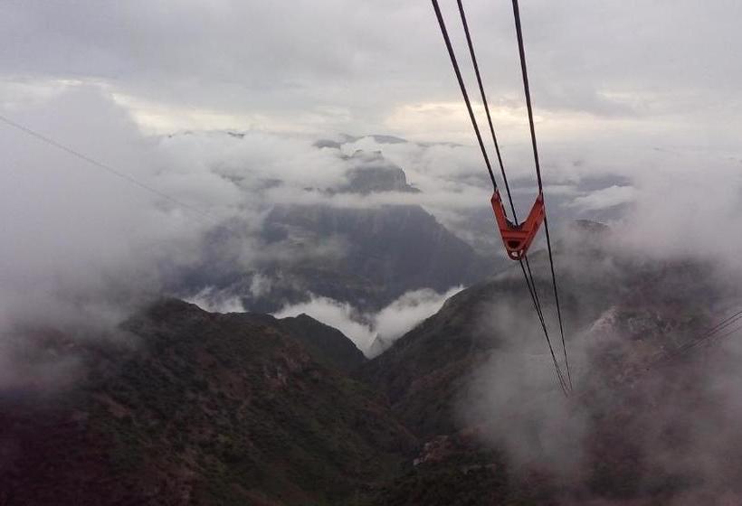 ホテル Entronque Barrancas