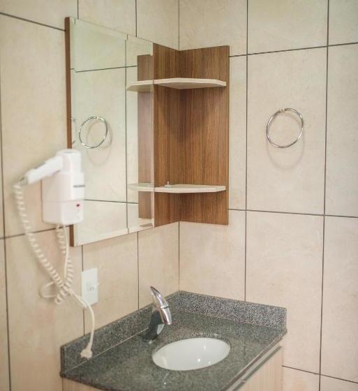 Отель Iomere