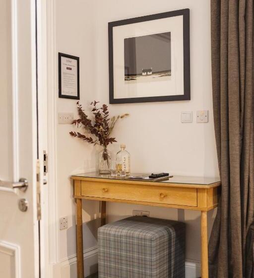 Отель Isle Of Raasay Distillery