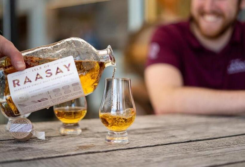 Отель Isle Of Raasay Distillery