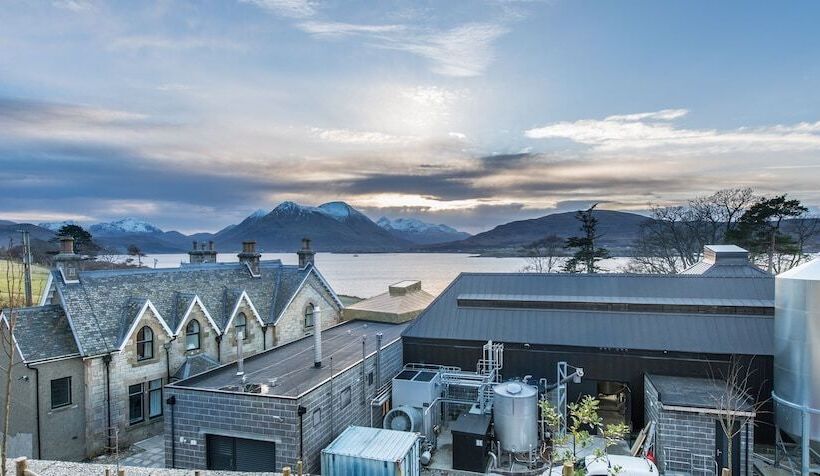 Отель Isle Of Raasay Distillery