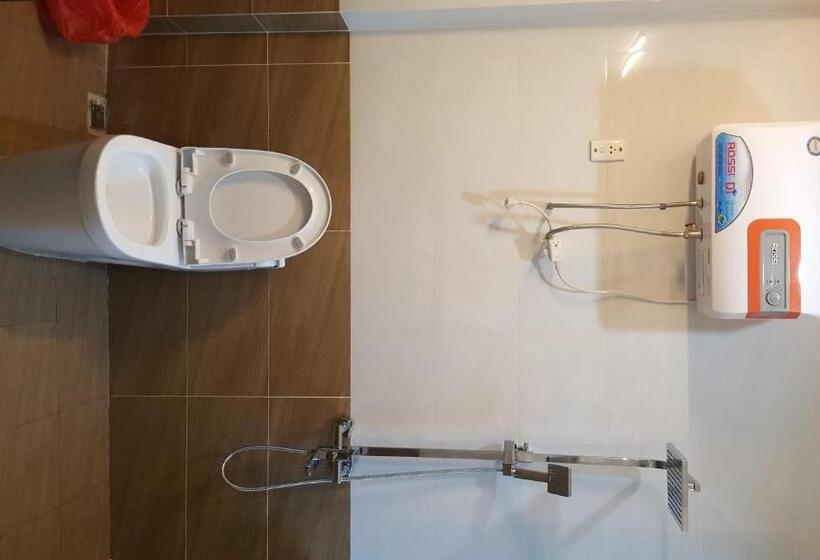 هتل Khách Sạn Cây Thông