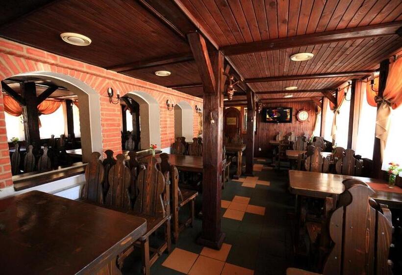 酒店 Medzhybozhskiy Zamok