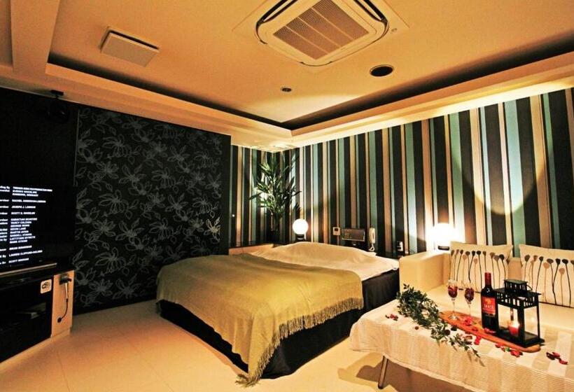 בית מלון כפרי O2  Adult Only