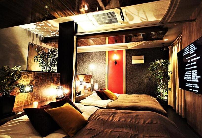 בית מלון כפרי O2  Adult Only