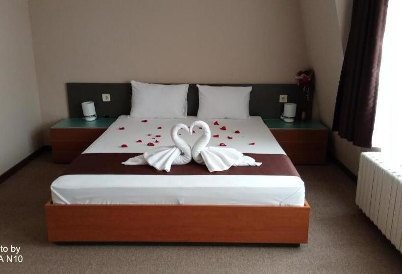 ホテル Oppium Restaurant & Garden