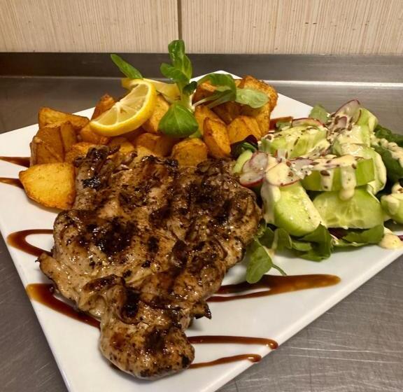 ホテル Oppium Restaurant & Garden