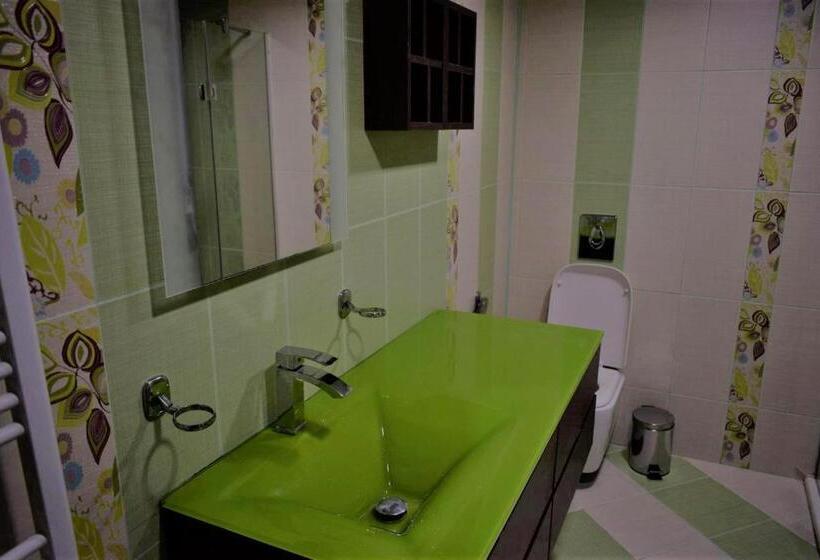 ホテル Oppium Restaurant & Garden