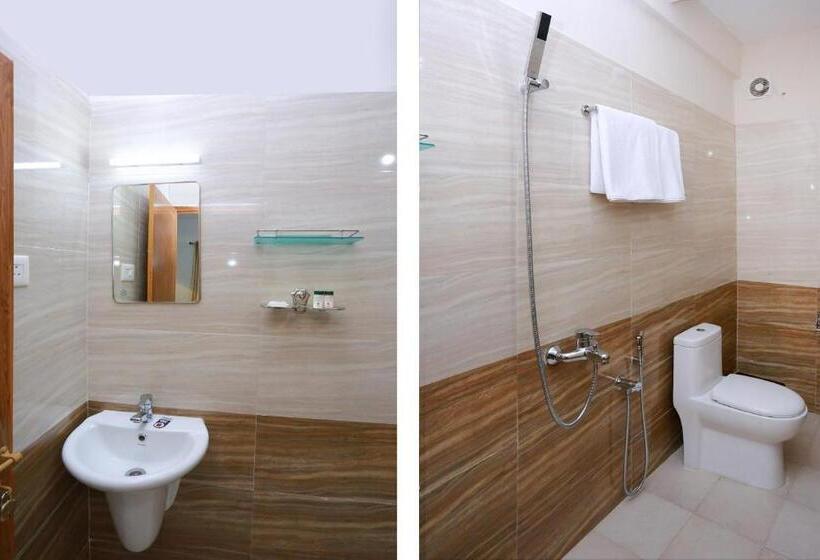 Отель Oyo 10220 Infopark