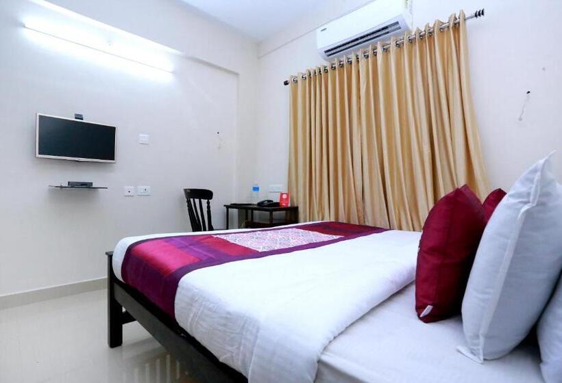 Отель Oyo 10220 Infopark