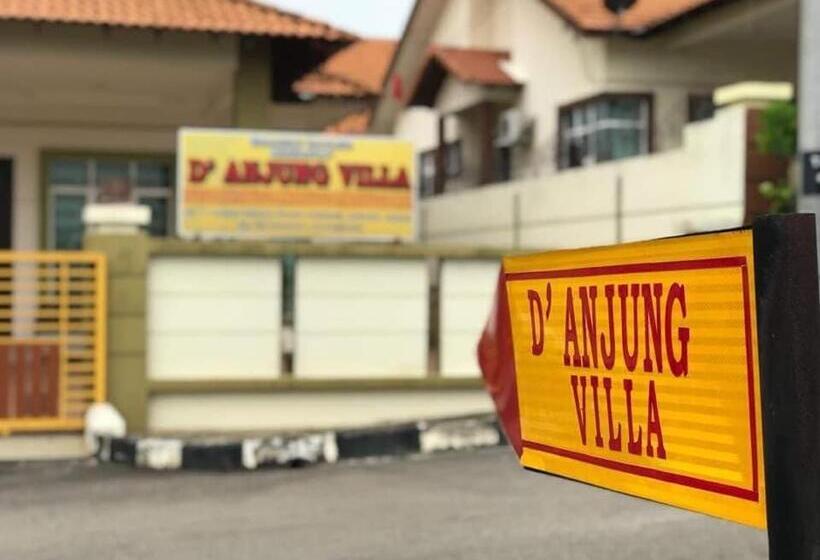 Hotel D  Anjung Inn