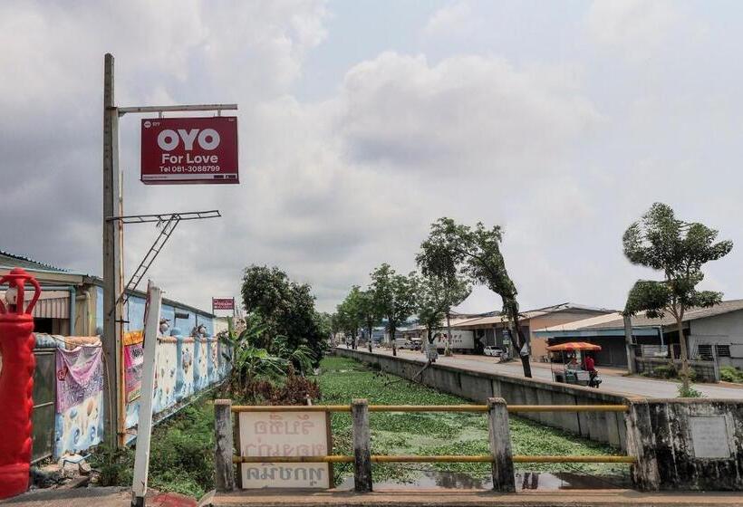 בית מלון כפרי Oyo 577 For Love