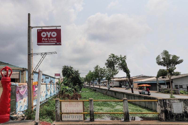 בית מלון כפרי Oyo 577 For Love