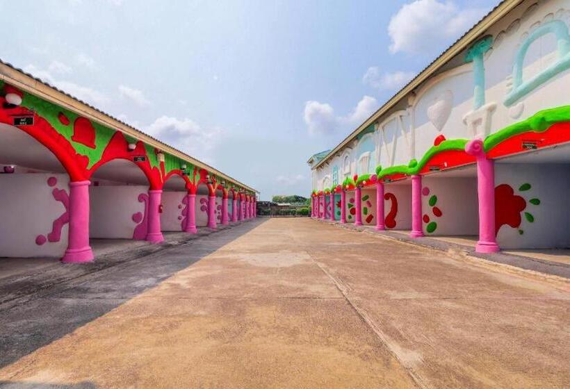 בית מלון כפרי Oyo 577 For Love