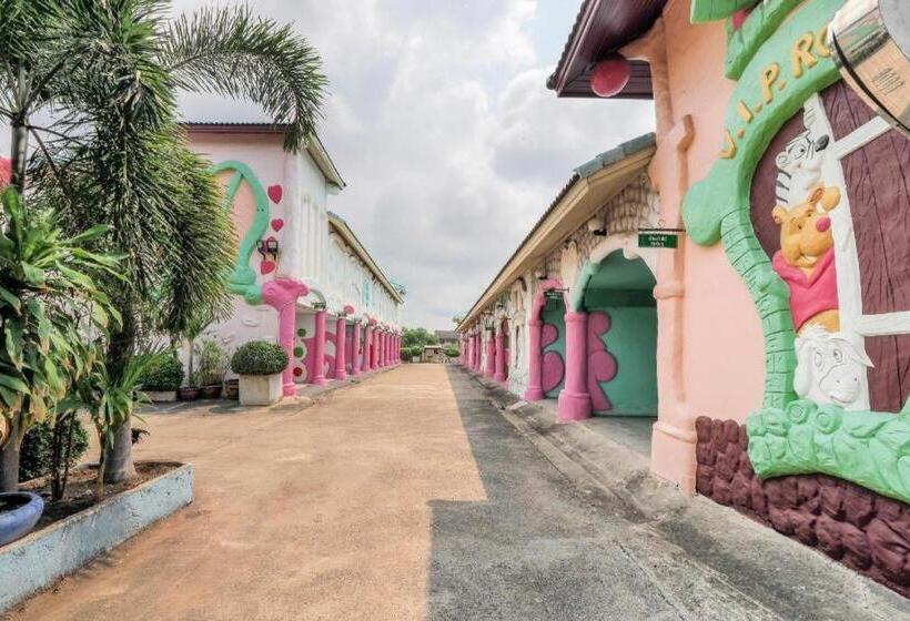 בית מלון כפרי Oyo 577 For Love