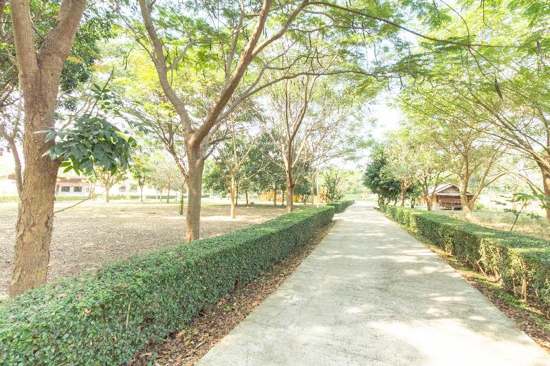 فندق Oyo 75359 Thaiburi Thara Resort