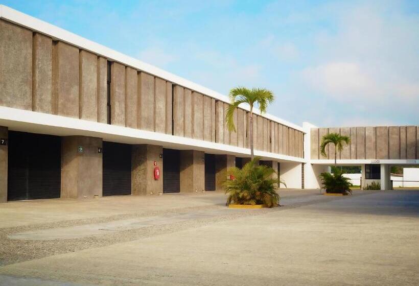 فندق Peninsula Frontera