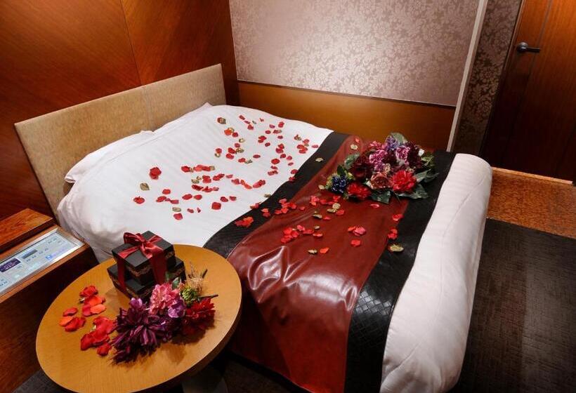 בית מלון כפרי The Graf Matsubara