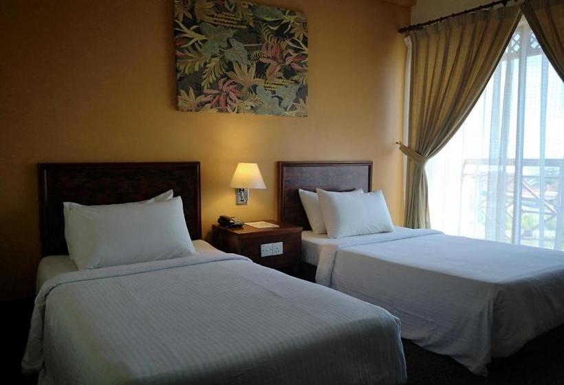 Отель Putra Brasmana