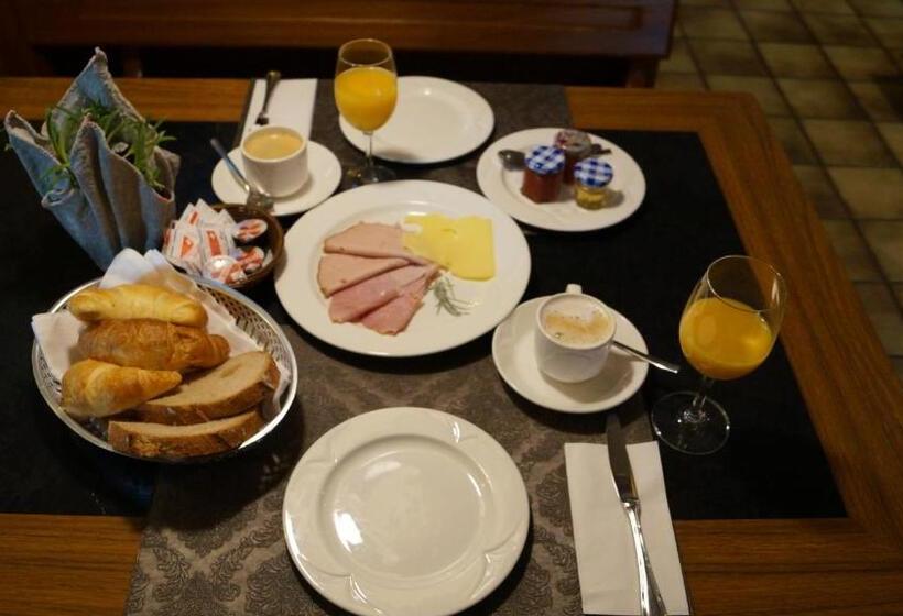 فندق Restaurant Kreuz