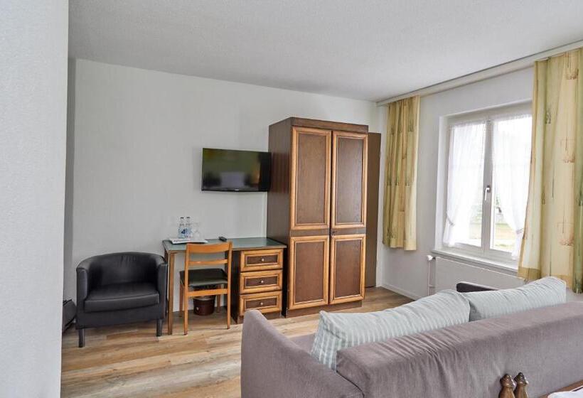 فندق Restaurant Kreuz