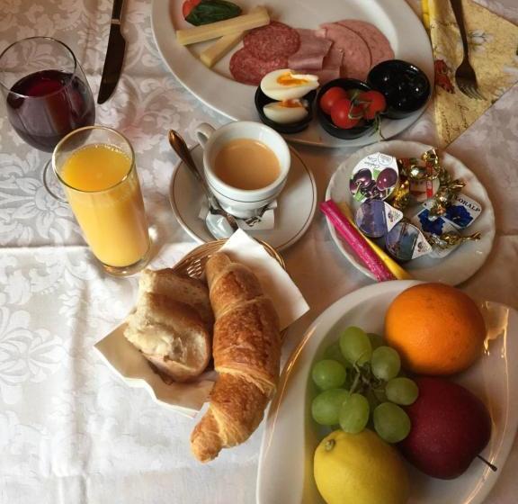 ホテル Restaurant Loewen