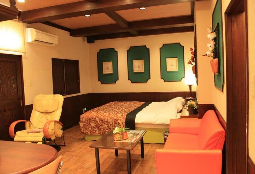 Hotel Restay Moon Kochi