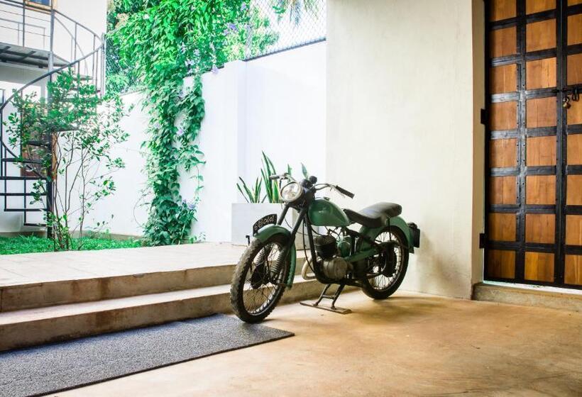 Отель Roshara Nalla