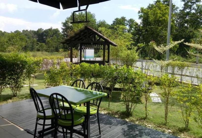 Отель Selesa View Gambang