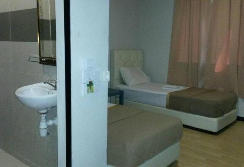 Отель Selesa View Gambang