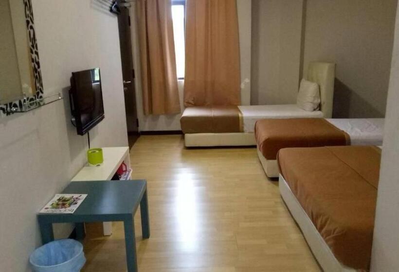 Отель Selesa View Gambang