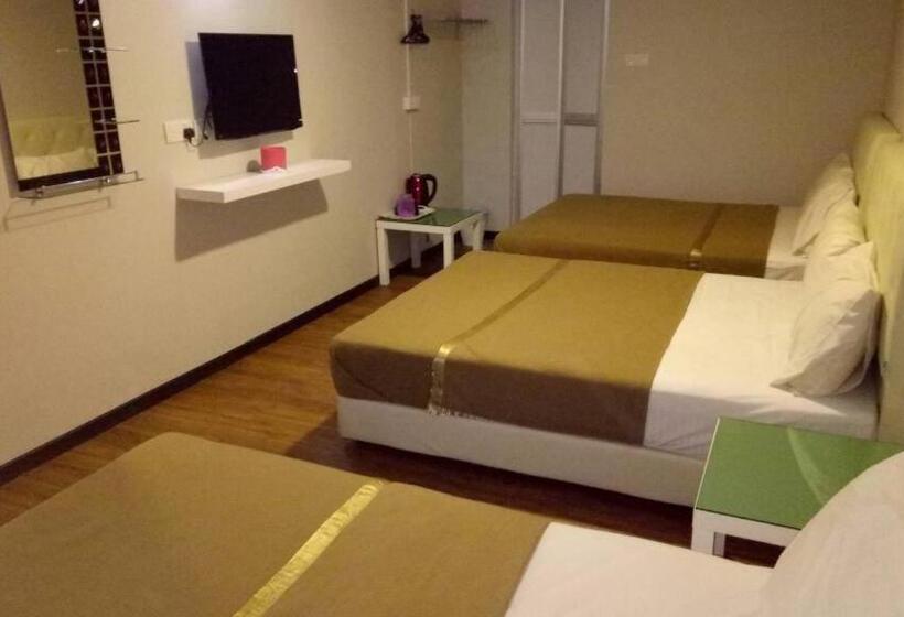 Отель Selesa View Gambang