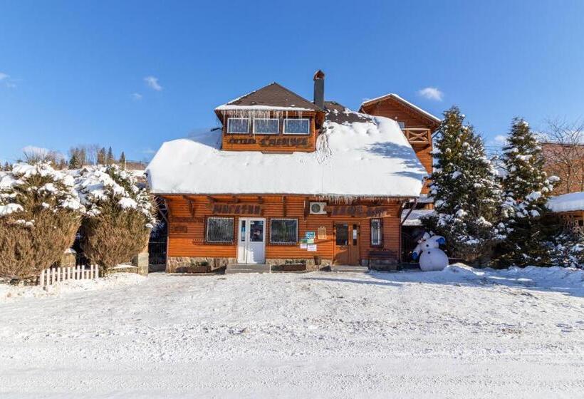 בית מלון כפרי Smerichka