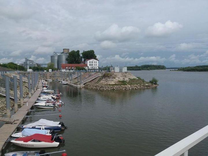 هتل Sucidava
