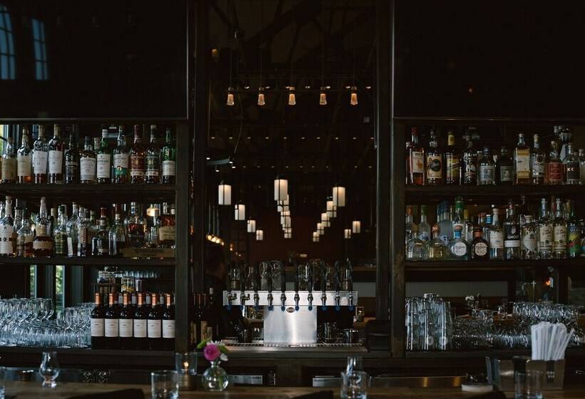 فندق The Groton Inn