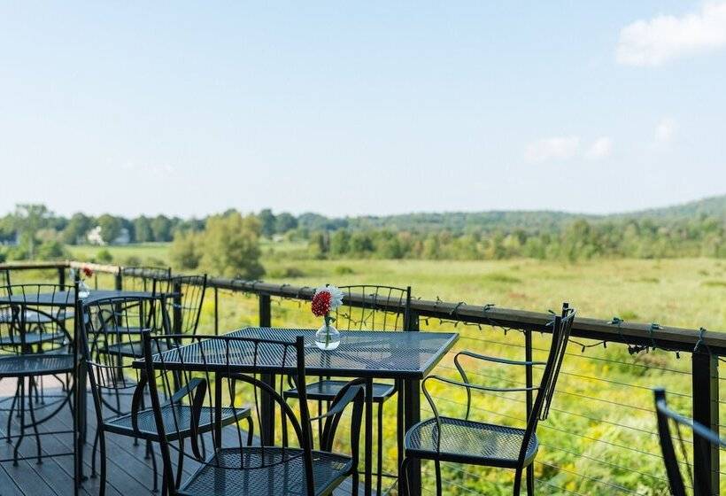 فندق The Groton Inn