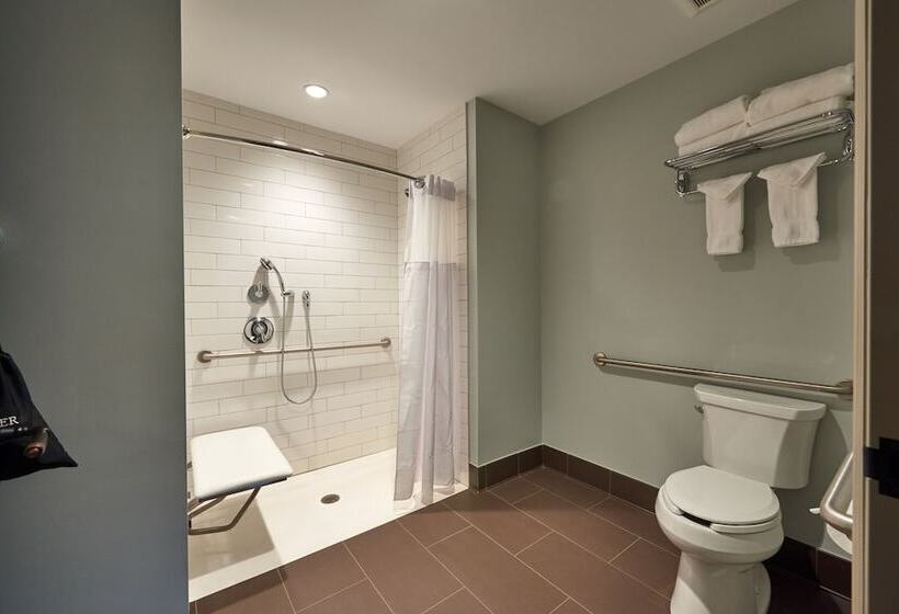 فندق The Groton Inn