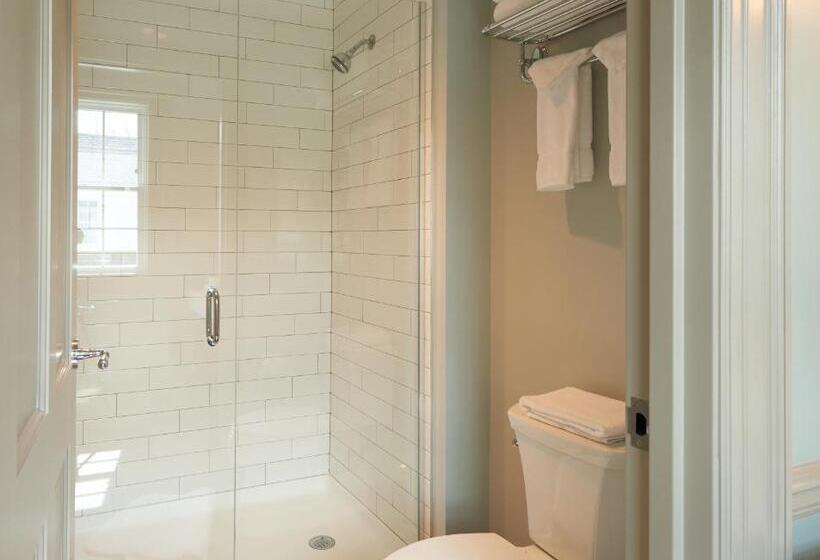 فندق The Groton Inn