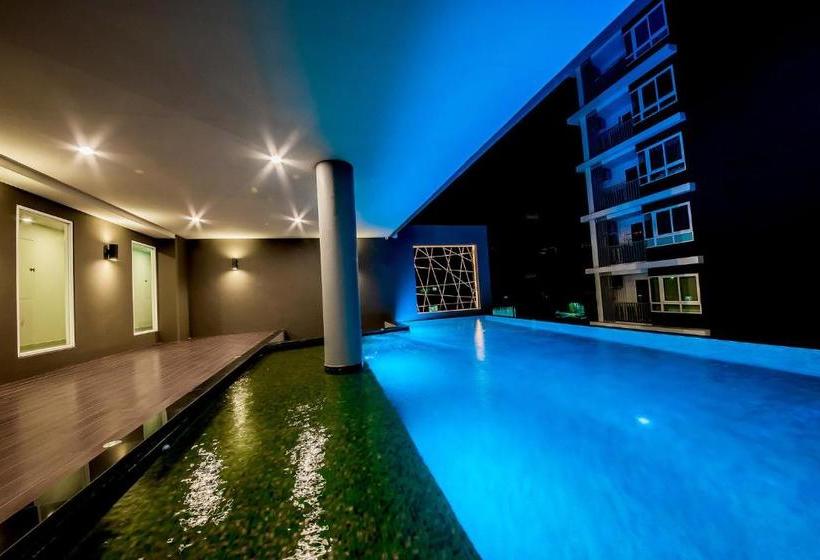 בית מלון כפרי The Violin Sriracha